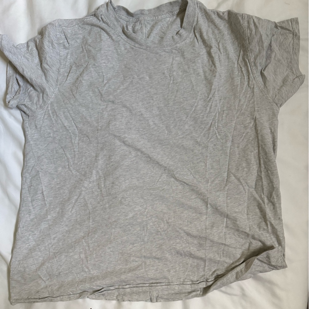 Lululemon grey tshirt
